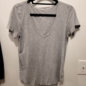 Lululemon t-shirt